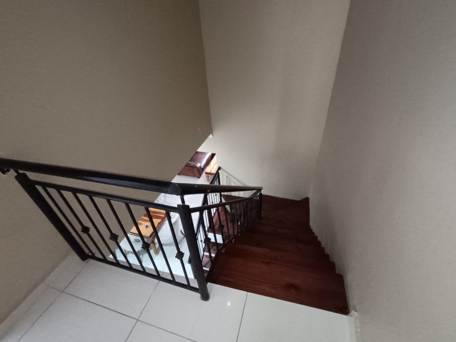 4 Bedroom Property for Sale in Geelhoutpark North West